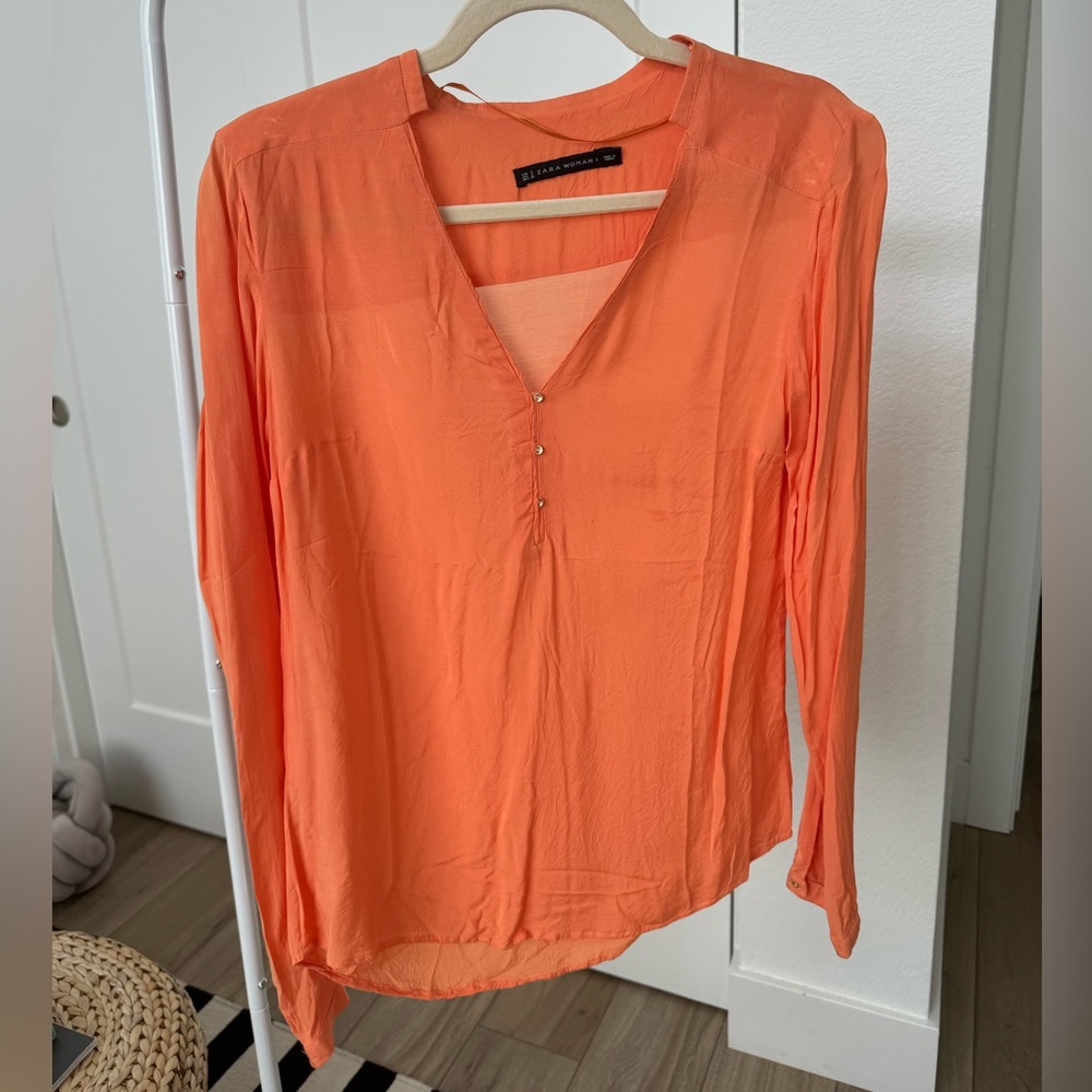 Zara Woman Orange Top with Gold buttons. Size S.